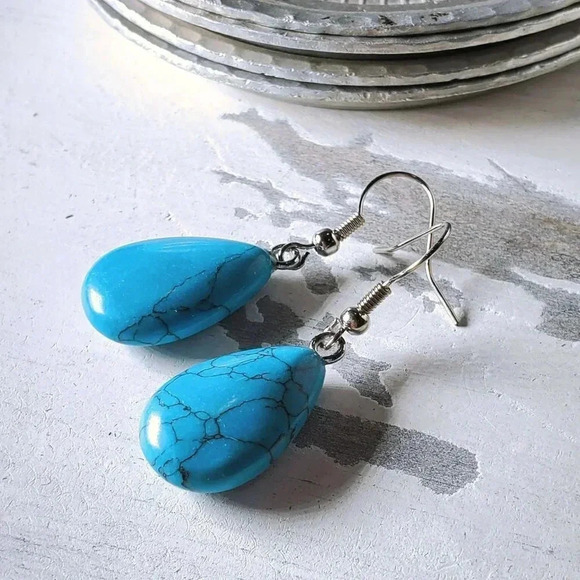Turquoise Howlite Gemstone Puffed Teardrop Handcrafted Blue Silver Dangle Earrin - Picture 3 of 5